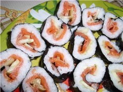 Суши с форелью