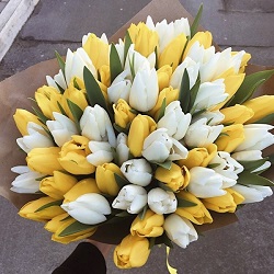 Создание букета из желтых тюльпанов: интересные идеи и правила сочетания цветов
