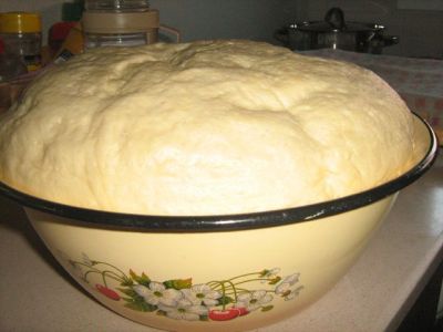 Дрожжевое тесто на скорую руку