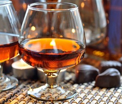 Как правильно подбирать коньяк: производитель, выдержка и состав