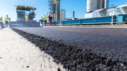 Как осуществляется укладка крупнозернистого асфальта: особенности технологии