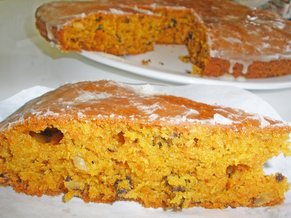 Торт с морковью и грецким орехом