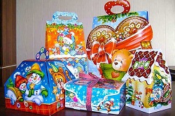 Новогодние наборы конфет: идеи оформления и особенности