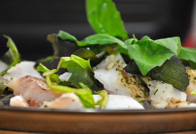 Салат из филе треской с грибами