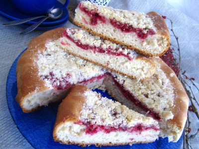 Как приготовить пирог с брусникой, лимоном и штрейзелем