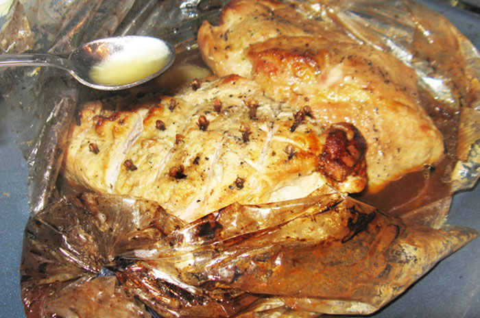 Запеченная свинина в рукаве в духовке